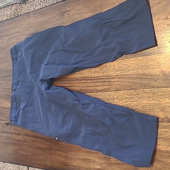 Eddie Bauer Crop Pants Size 4 Blue. - Picture 3 of 5